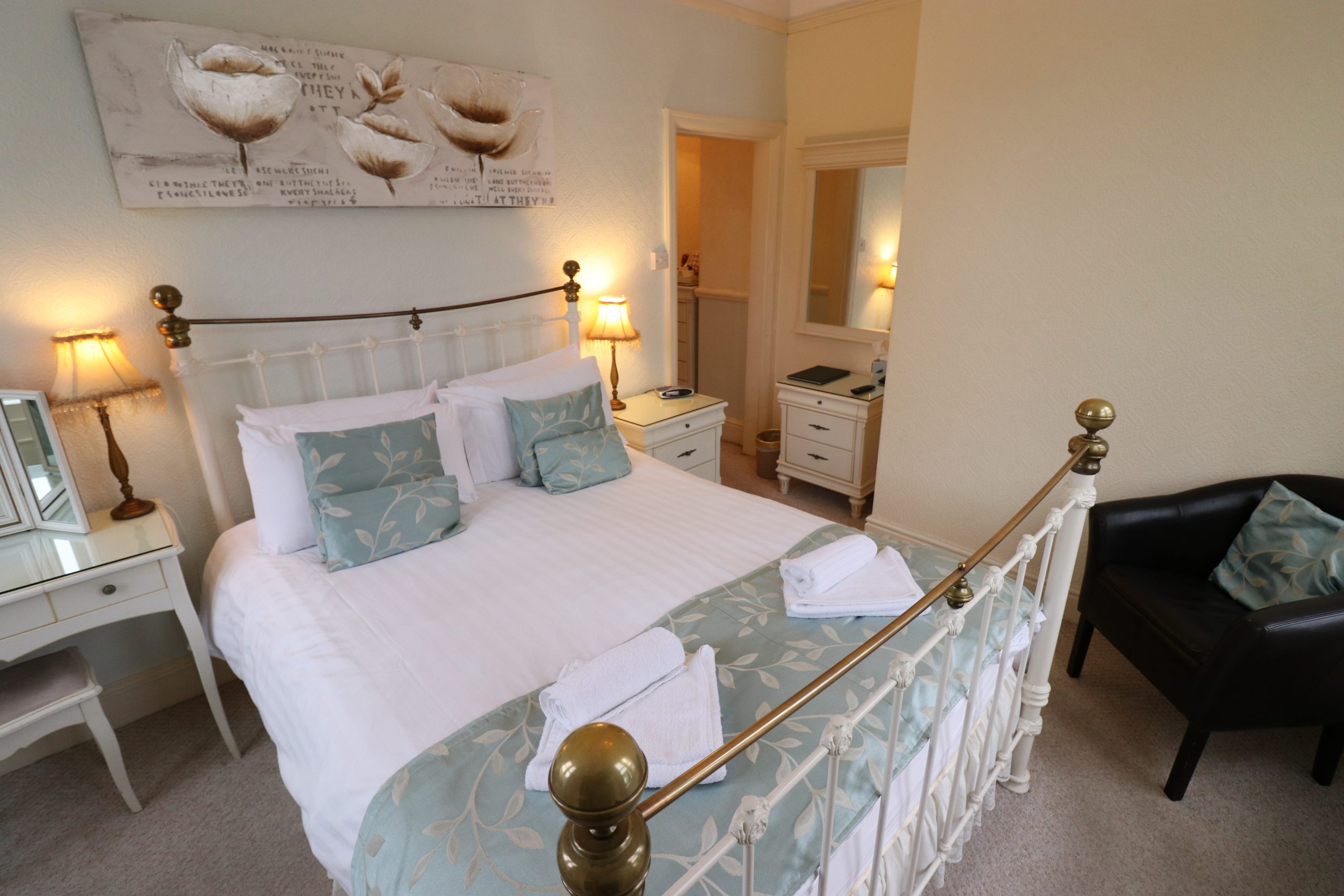 Room 10 Pic 1